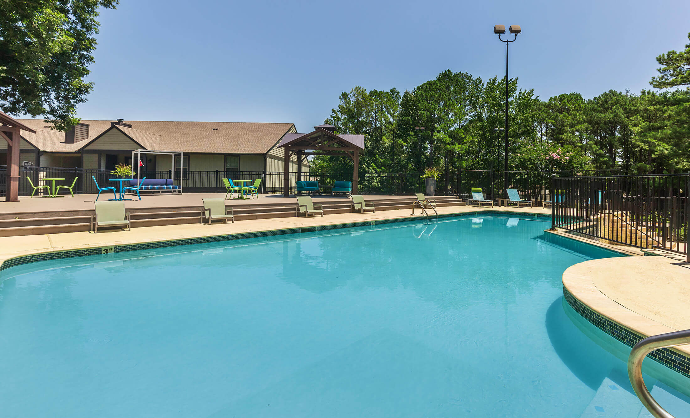 madison-landing-at-research-park-and-the-cottages-apartments-in